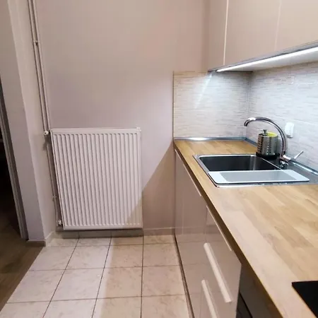 Project Leni 239 Apartment