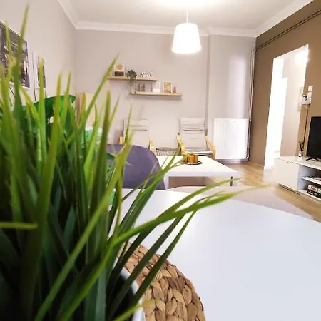 Project Leni 239 Apartment